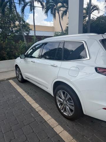 Photo of 2024 Crystal White Tricoat Cadillac XT6