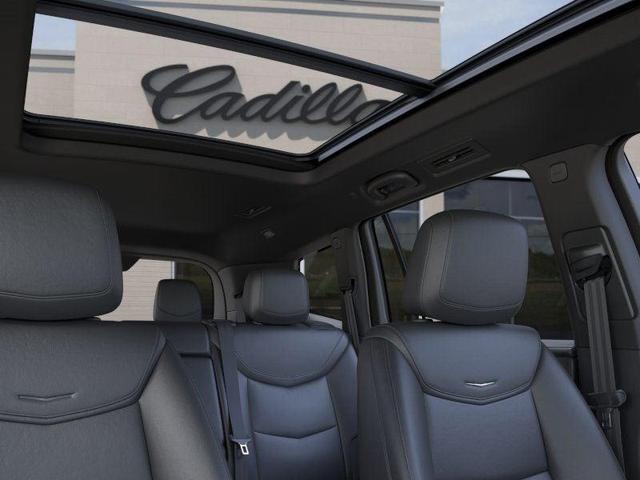 Photo of 2025 Crystal White Tricoat Cadillac XT6