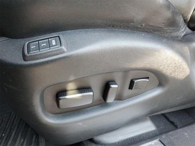 Photo of 2015 Graphite Metallic Cadillac SRX