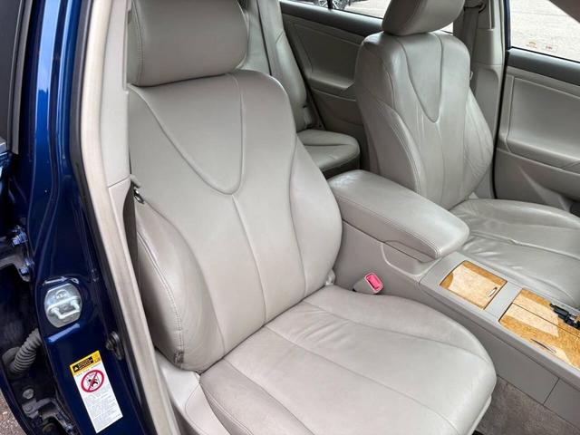 Photo of 2007 Blue Ribbon Metallic Toyota Camry
