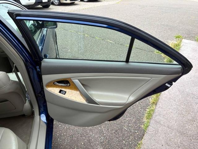 Photo of 2007 Blue Ribbon Metallic Toyota Camry