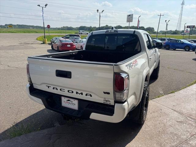 Photo of 2022 White Toyota Tacoma