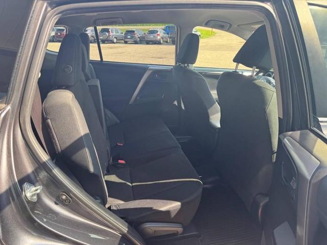 Photo of 2018 Galactic Aqua Mica Toyota RAV4