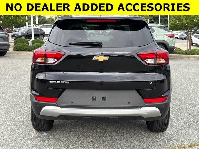 Photo of 2026 Mosaic Black Metallic Chevrolet Trailblazer