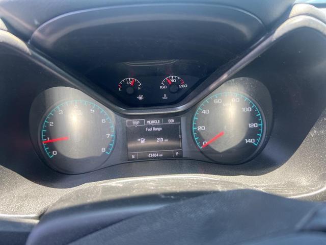 Photo of 2022 Summit White Chevrolet Colorado