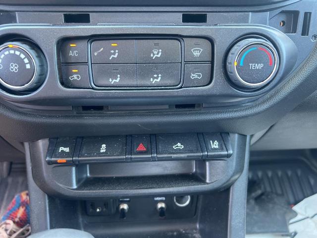 Photo of 2022 Summit White Chevrolet Colorado