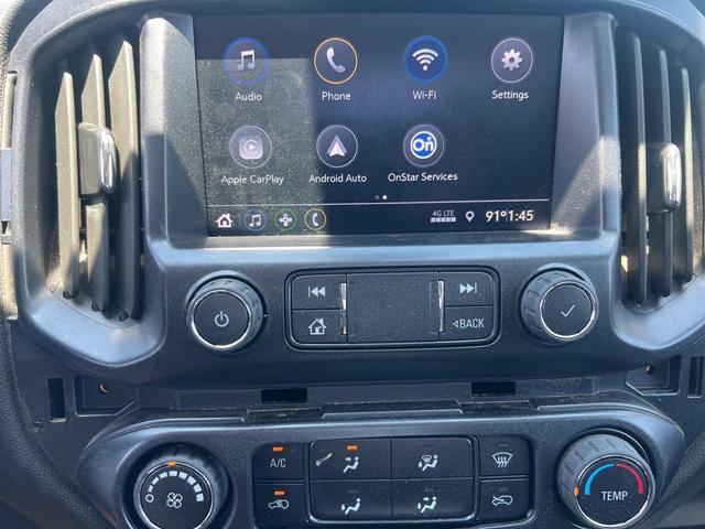 Photo of 2022 Summit White Chevrolet Colorado