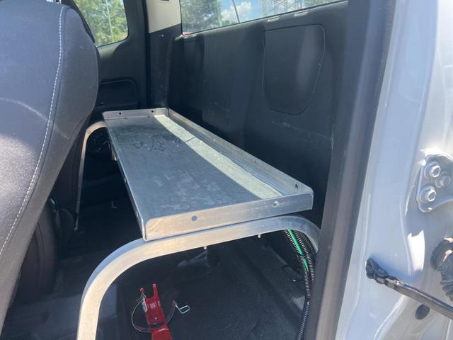 Photo of 2022 Summit White Chevrolet Colorado