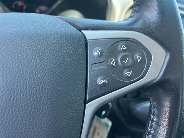 Photo of 2022 Summit White Chevrolet Colorado