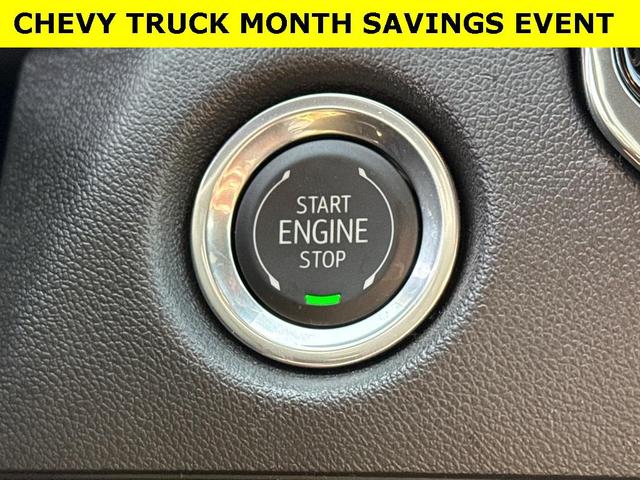 Photo of 2025 Radiant Red Chevrolet Colorado