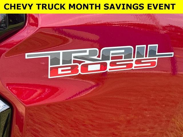 Photo of 2025 Radiant Red Chevrolet Colorado