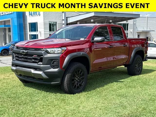 Photo of 2025 Radiant Red Chevrolet Colorado