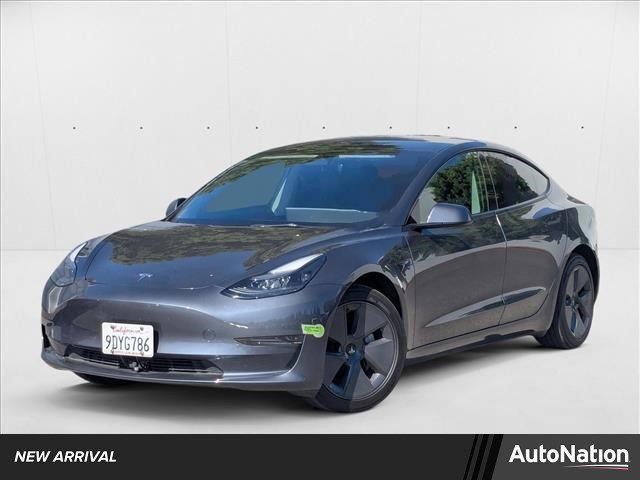Photo of 2023 Midnight Silver Metallic Tesla Model 3