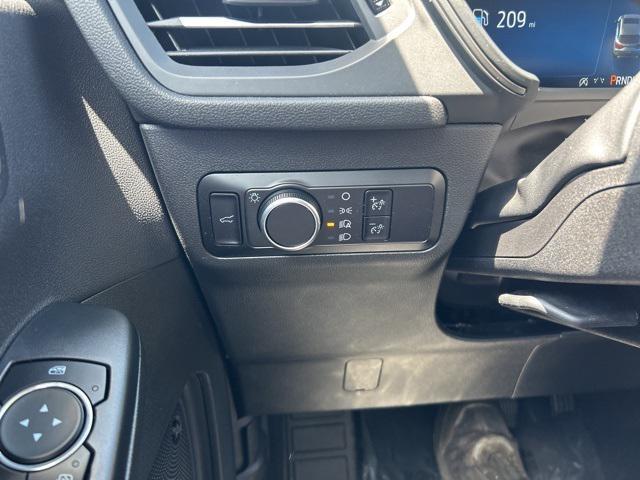 Photo of 2023 Iconic Silver Metallic Ford Escape