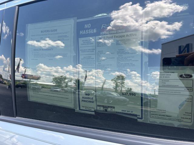 Photo of 2023 Iconic Silver Metallic Ford Escape