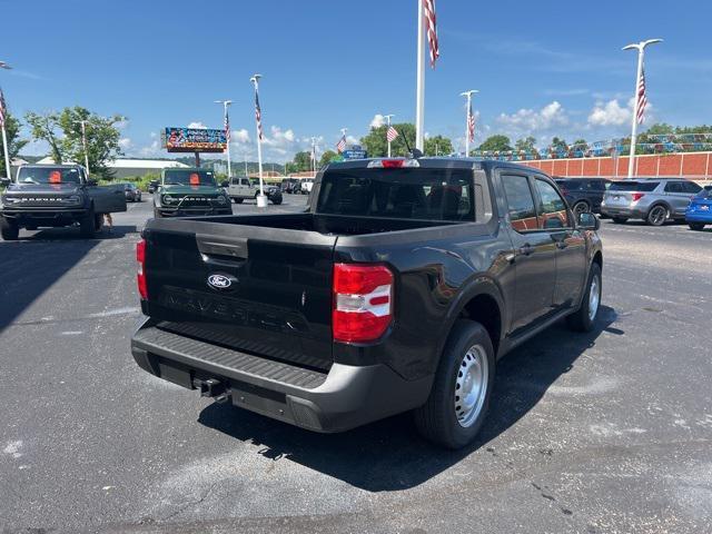 Photo of 2025 Shadow Black Ford Maverick