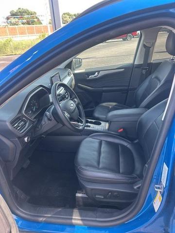 Photo of 2021 Velocity Blue Metallic Ford Escape