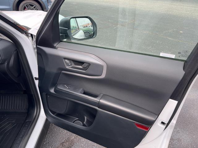 Photo of 2023 Oxford White Ford Bronco Sport