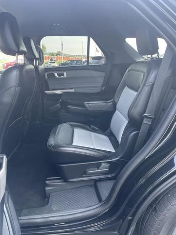 Photo of 2022 Agate Black Metallic Ford Explorer
