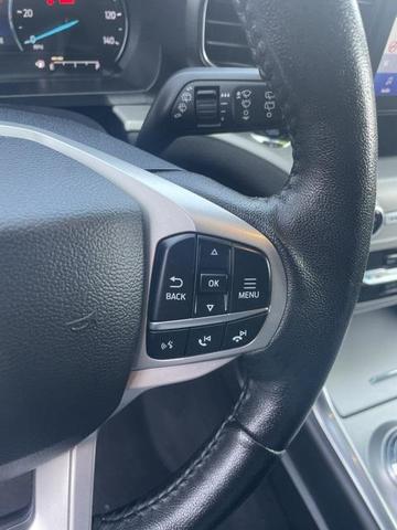 Photo of 2022 Agate Black Metallic Ford Explorer
