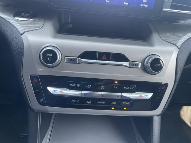 Photo of 2022 Agate Black Metallic Ford Explorer
