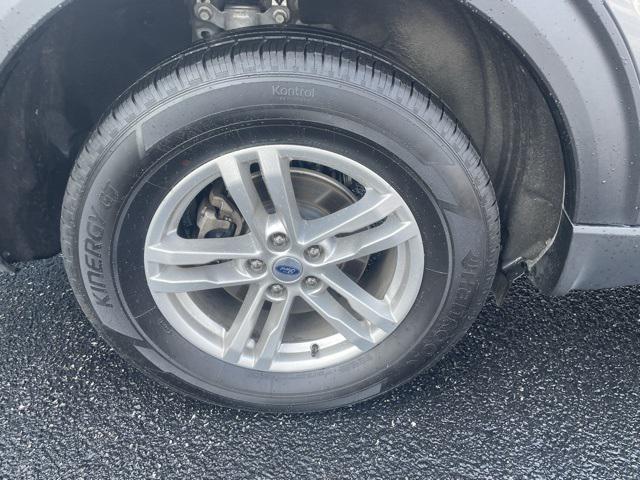 Photo of 2023 Gray Metallic Ford Explorer