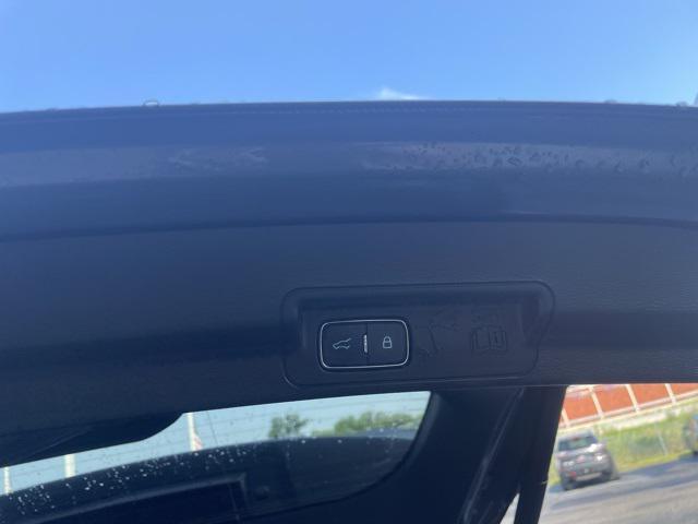 Photo of 2023 Gray Metallic Ford Explorer