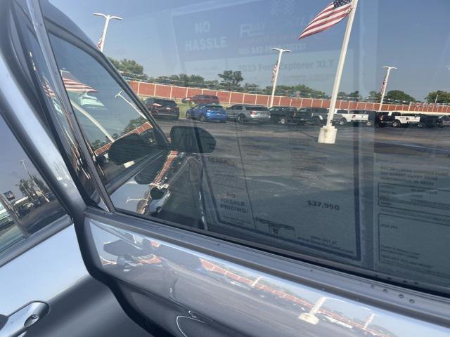 Photo of 2023 Gray Metallic Ford Explorer
