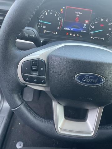 Photo of 2023 Gray Metallic Ford Explorer