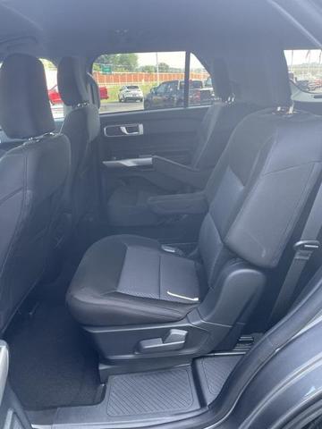 Photo of 2023 Gray Metallic Ford Explorer