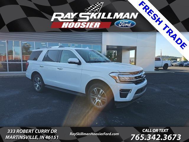 Photo of 2024 White Ford Expedition