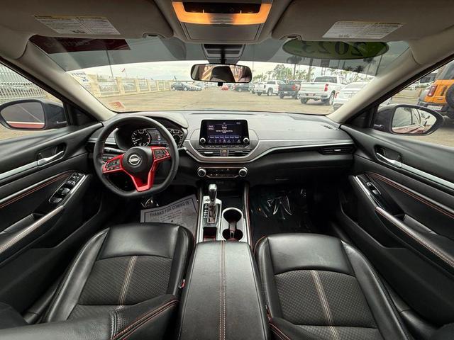 Photo of 2023 Scarlet Ember Tintcoat Nissan Altima