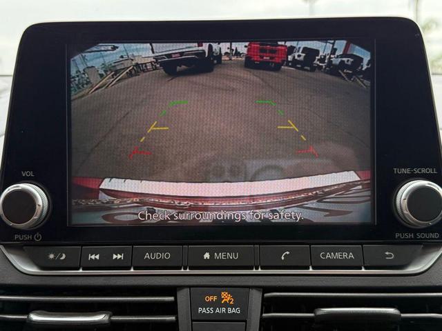Photo of 2023 Scarlet Ember Tintcoat Nissan Altima