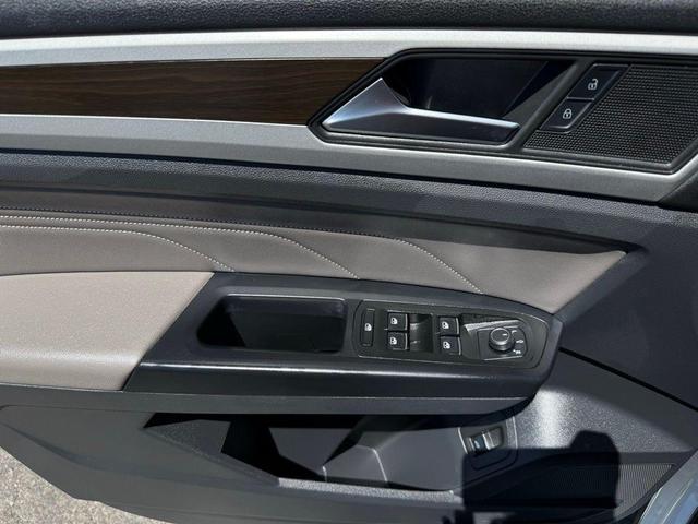 Photo of 2021 Pure White Volkswagen Atlas