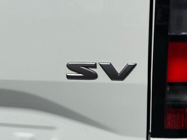 Photo of 2024 Glacier White Nissan Frontier