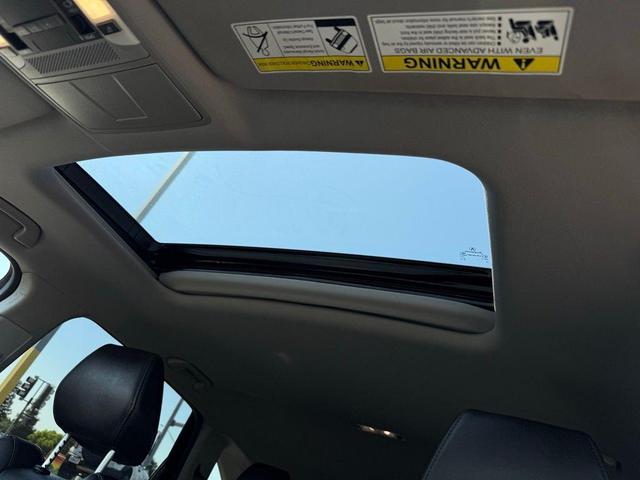 Photo of 2020 Gray Acura MDX