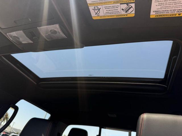 Photo of 2025 Bluestone Pearl Nissan Frontier