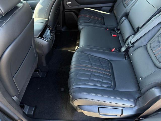 Photo of 2025 Super Black Nissan Armada