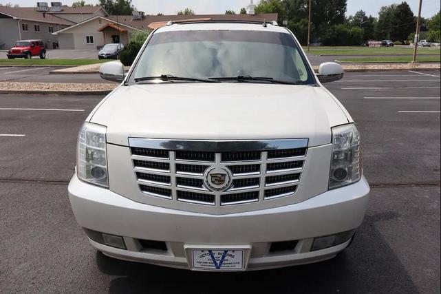 Photo of 2012 White Diamond Tricoat Cadillac Escalade EXT