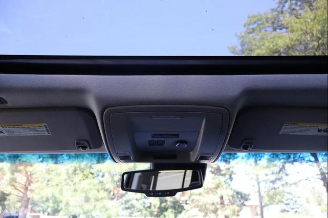 Photo of 2015  GMC Yukon XL
