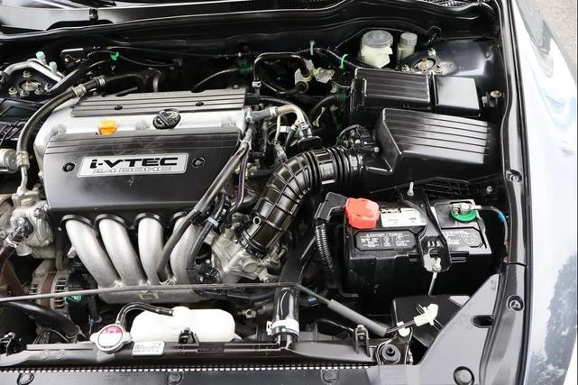 Photo of 2007 Graphite Pearl Honda Accord