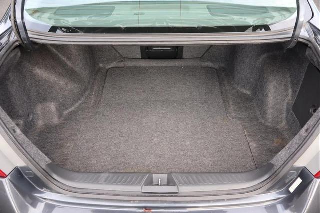 Photo of 2007 Graphite Pearl Honda Accord
