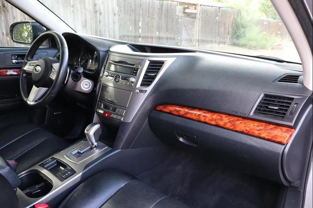 Photo of 2010 Blue Subaru Outback