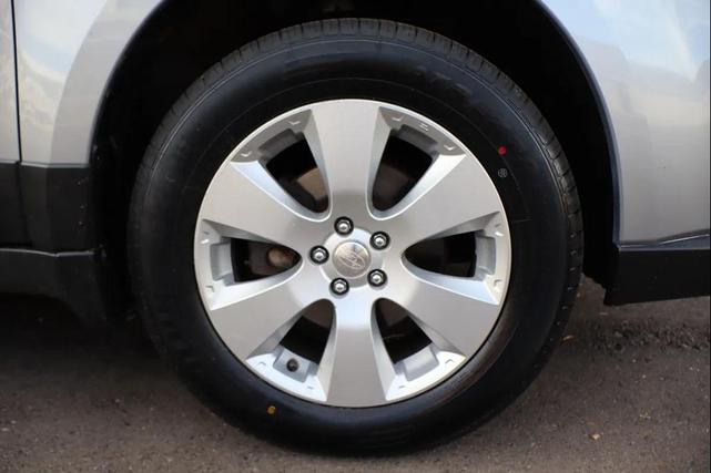 Photo of 2010 Blue Subaru Outback