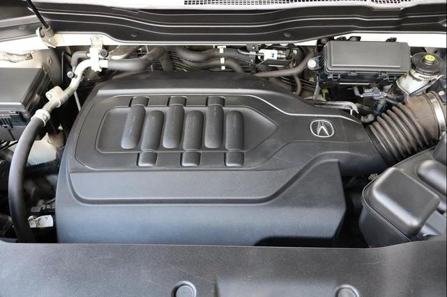 Photo of 2017 White Diamond Pearl Acura MDX