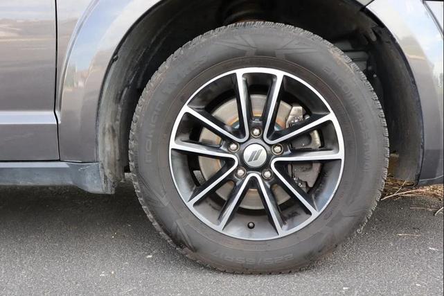 Photo of 2018 Billet Clearcoat Dodge Journey