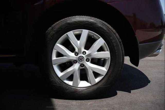 Photo of 2013 Midnight Garnet Nissan Murano