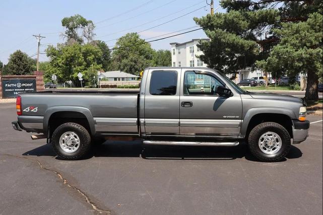 Photo of 2001 Gray Chevrolet Silverado 2500