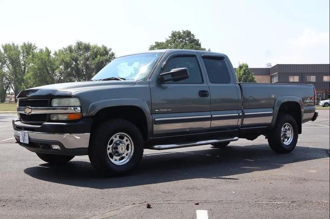 Photo of 2001 Gray Chevrolet Silverado 2500