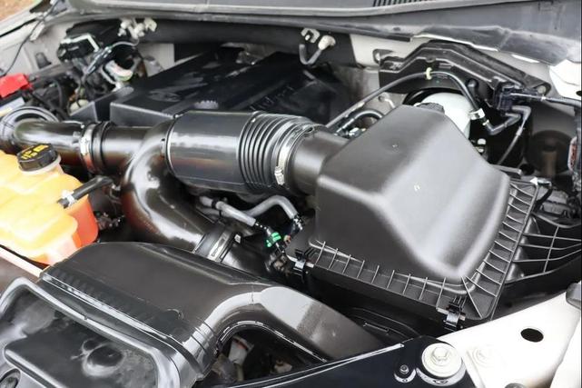 Photo of 2017 Ingot Silver Metallic Ford F-150